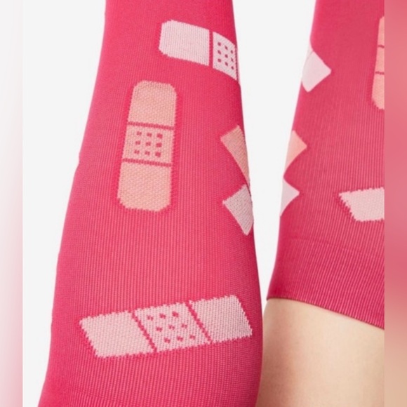 FIGS Compression Socks - Picture 6 of 8